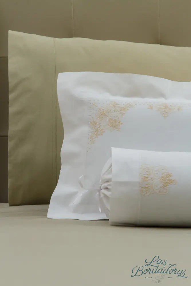 Boudoir & Bolster Cases Betty’s Flowers / Ecru / 300