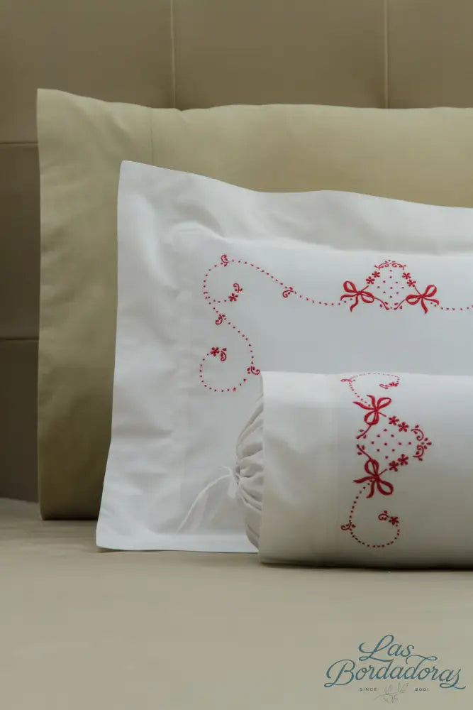 Boudoir & Bolster Cases Dotted Scroll / Maroon / 600