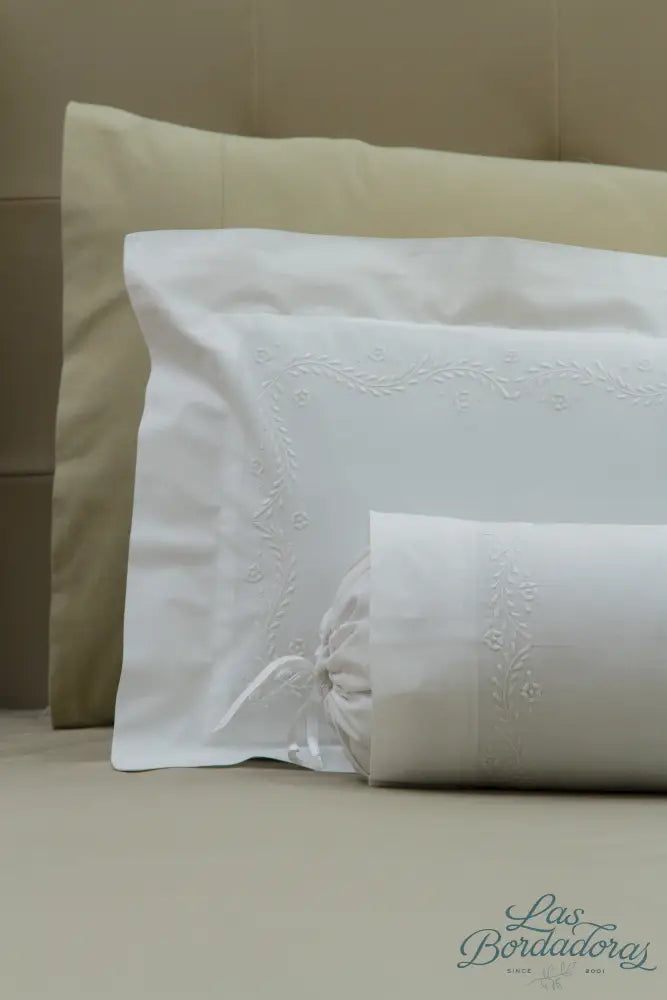 Boudoir & Bolster Cases Vine & Flowers / White / 600