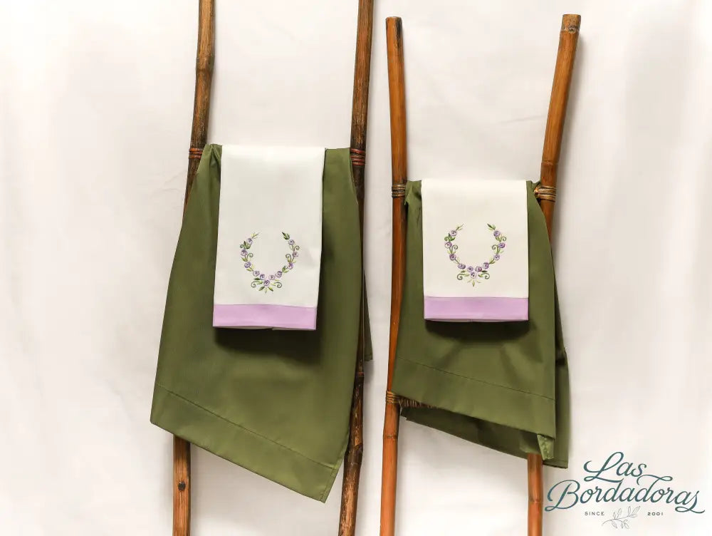 Guest Towels Rose Wreath / Lavender main