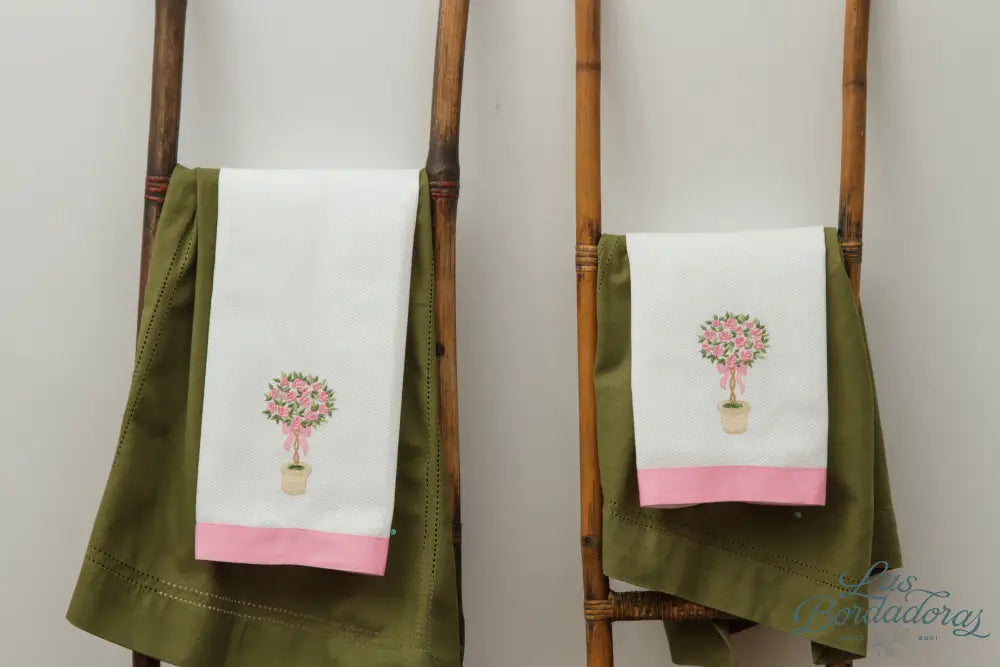Guest Towels Topiary / Pink main