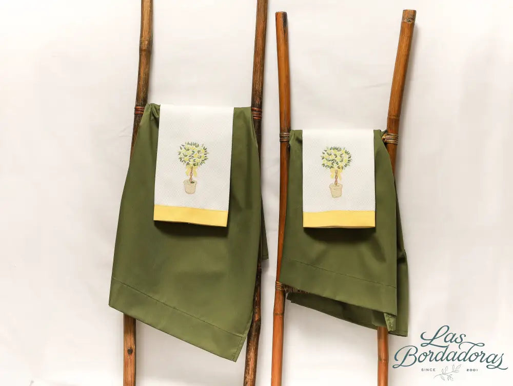 Guest Towels Topiary / Yellow main