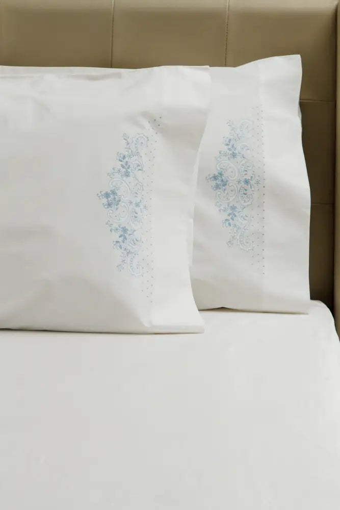 Standard Pillow Cases Betty’s Flowers / Blue
