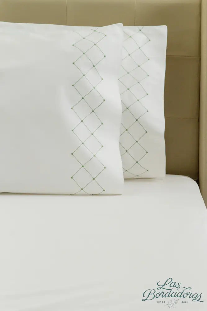 Standard Pillow Cases Diamond Pearls / Green