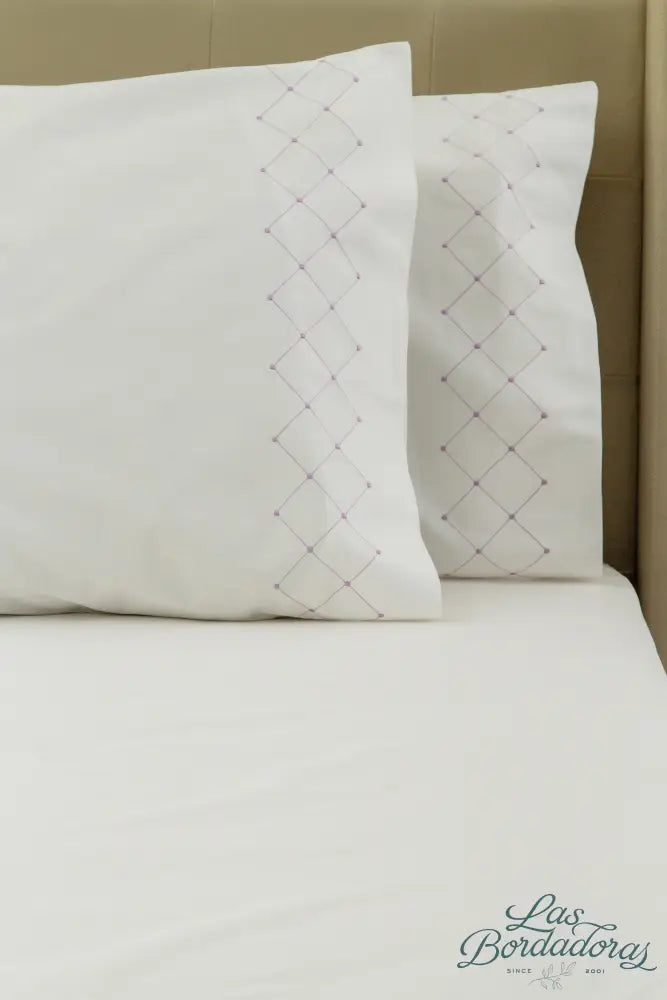 Standard Pillow Cases Diamond Pearls / Lavender