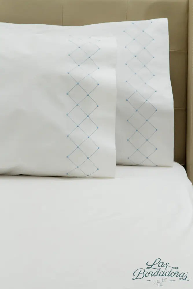 Standard Pillow Cases Diamond Pearls / Light Blue
