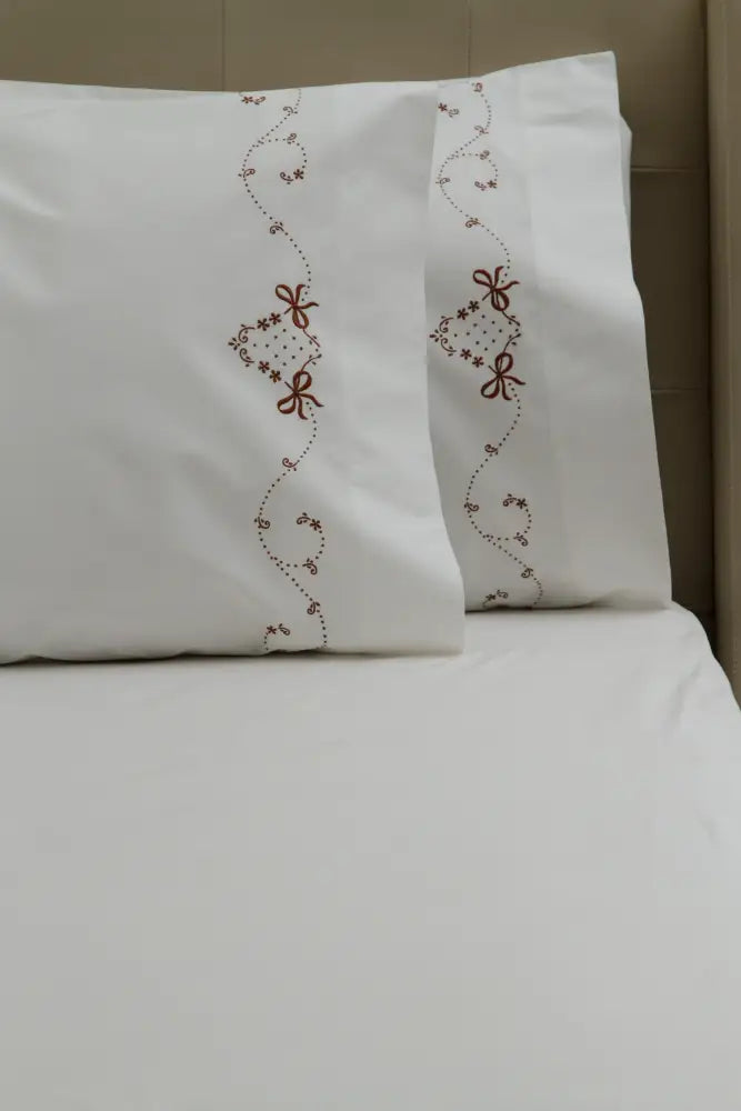 Standard Pillow Cases Dotted Scroll / Brown