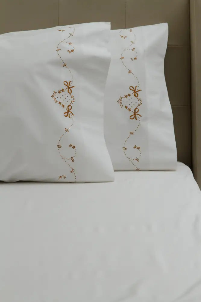 Standard Pillow Cases Dotted Scroll / Gold
