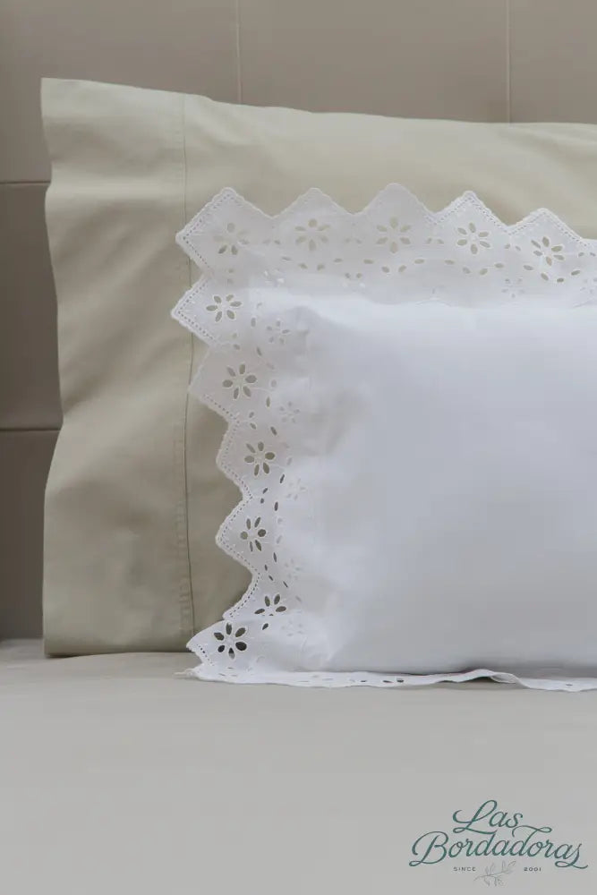 Standard Pillow Cases Jagged Lace Edge / White