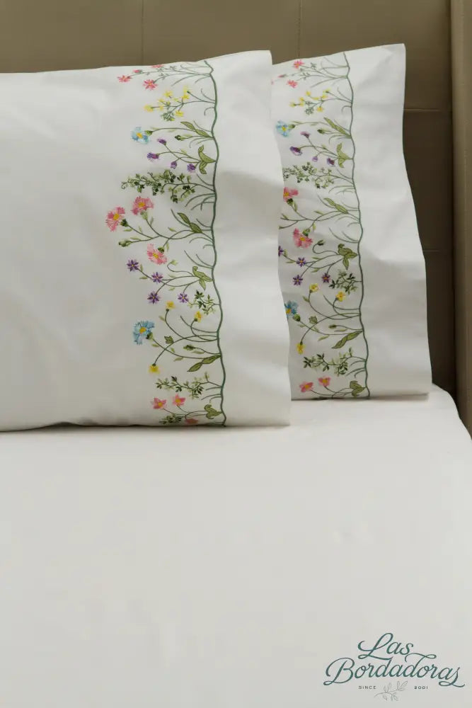 Standard Pillow Cases Spring Flowers / Green