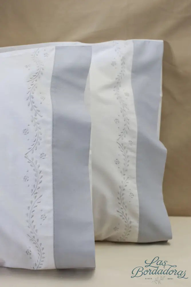 Standard Pillow Cases Vines & Flowers / Gray