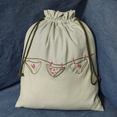 Ladies' Undergarment Bag: Panties